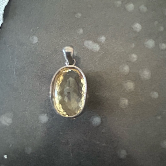 Citrine .925 Silver Pendant - Picture 2 of 3